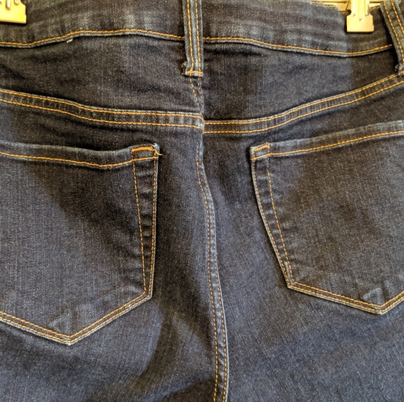 Liz Lange maternity jegging jeans - Picture 5 of 6